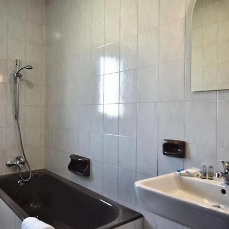 Sea View Spacious 2 Bedroom アパート