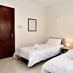 Sea View Spacious 2 Bedroom