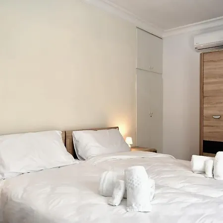 Sea View Spacious 2 Bedroom شقة *