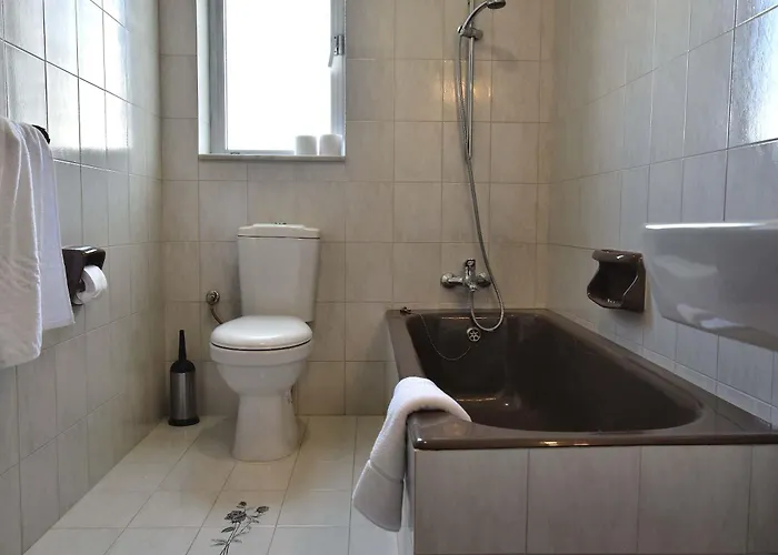 Sea View Spacious 2 Bedroom Apartment